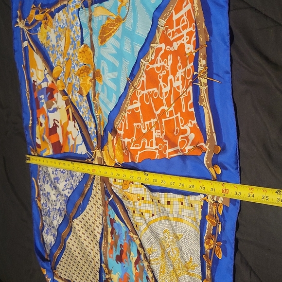 Hermes scarf - Picture 10 of 10